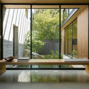 Vách tường kính